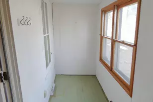 304 N 4th St, Oregon, IL 61061 - Photo 6