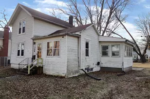 304 N 4th St, Oregon, IL 61061 - Photo 4