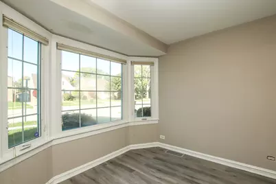 5815 N Canfield Avenue, Chicago, IL 60631 - Photo 2