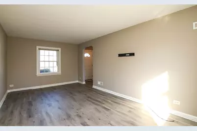 5815 N Canfield Avenue, Chicago, IL 60631 - Photo 12