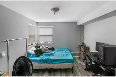 805 N 22nd Avenue, Melrose Park, IL 60160 - Photo 8