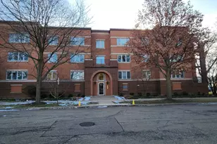 911 Busse Hwy, Park Ridge, IL 60068 - Photo 1