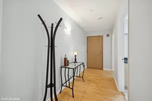 911 Busse Hwy, Park Ridge, IL 60068 - Photo 14