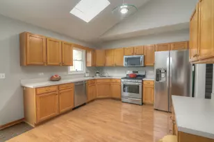 3S554 Virginia Ave, Warrenville, IL 60555 - Photo 6