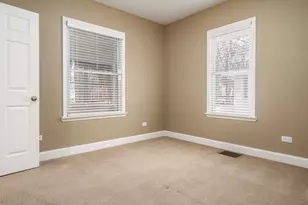 720 S 2nd St, Dekalb, IL 60115 - Photo 14