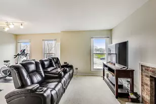 747 Garfield Ave, Libertyville, IL 60048 - Photo 4