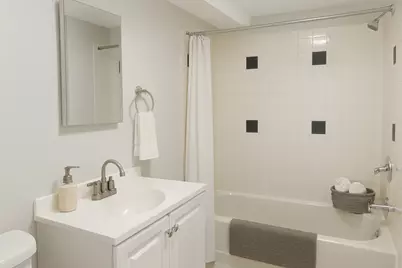 7219 S Wood Street, Chicago, IL 60636 - Photo 6