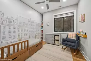 1156 W Ohio St, Chicago, IL 60642 - Photo 22