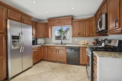 33 Opal Avenue, Glendale Heights, IL 60139 - Photo 6