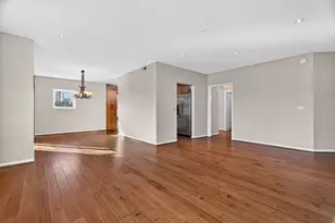 145 S York St, Elmhurst, IL 60126 - Photo 6