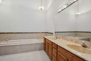 1015 Braemoor Dr, Downers Grove, IL 60515 - Photo 16