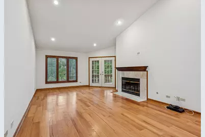 1015 Braemoor Drive #1015B, Downers Grove, IL 60515 - Photo 6