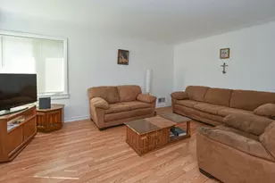 5036 S Leclaire Ave, Chicago, IL 60638 - Photo 4