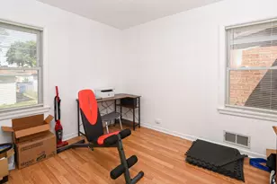 5036 S Leclaire Ave, Chicago, IL 60638 - Photo 8