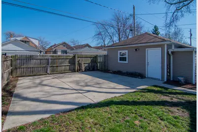 1513 Clinton Avenue, Berwyn, IL 60402 - Photo 12