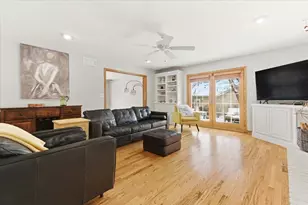 492 Patricia Ct, Grayslake, IL 60030 - Photo 12