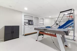 492 Patricia Ct, Grayslake, IL 60030 - Photo 32