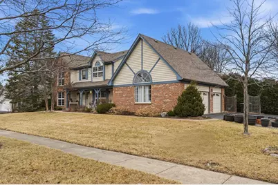 492 Patricia Court, Grayslake, IL 60030 - Photo 2