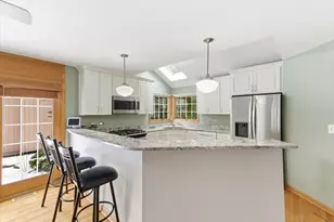 492 Patricia Ct, Grayslake, IL 60030 - Photo 8