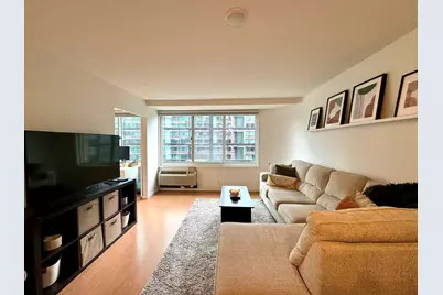 211 E Ohio Street #2411, Chicago, IL 60611 - Photo 2