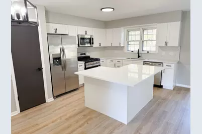 823 Bradoc Street, Chicago Heights, IL 60411 - Photo 4