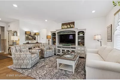 2032 Wentworth Drive, Volo, IL 60020 - Photo 4