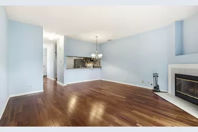 1604 Woodhaven Court #B, Mundelein, IL 60060 - Photo 4