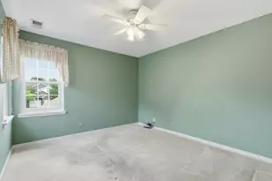 1604 Woodhaven Ct, Mundelein, IL 60060 - Photo 10