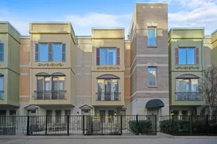 909 W Ohio St, Chicago, IL 60642 - Photo 1