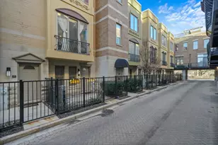 909 W Ohio St, Chicago, IL 60642 - Photo 34