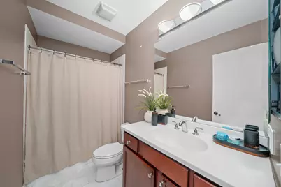 909 W Ohio Street #12, Chicago, IL 60642 - Photo 24