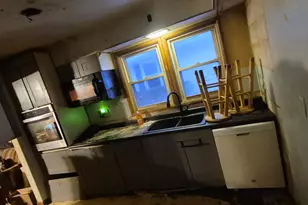 413 27th St, Rockford, IL 61108 - Photo 4