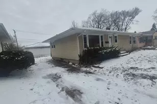 413 27th St, Rockford, IL 61108 - Photo 2