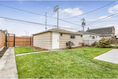 2520 N Neva Avenue #2, Chicago, IL 60707 - Photo 14