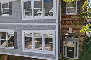 28 S Clay St, Hinsdale, IL 60521 - Photo 1