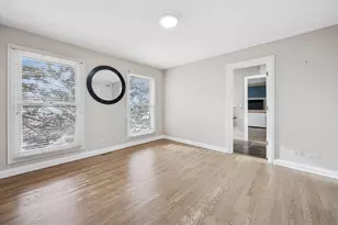 28 S Clay St, Hinsdale, IL 60521 - Photo 14