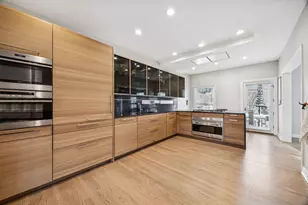 28 S Clay St, Hinsdale, IL 60521 - Photo 4