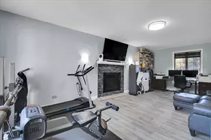 3033 E Hickory Ln, Crete, IL 60417 - Photo 6