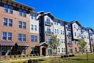 700 E Algonquin Rd, Schaumburg, IL 60173 - Photo 1