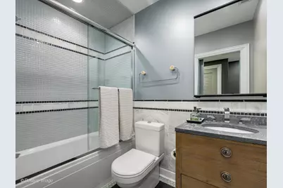 1426 W Melrose Street, Chicago, IL 60657 - Photo 28