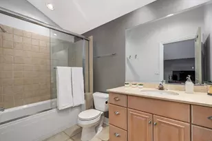 1426 W Melrose St, Chicago, IL 60657 - Photo 34