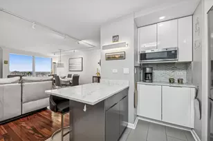 6033 N Sheridan Rd, Chicago, IL 60660 - Photo 14