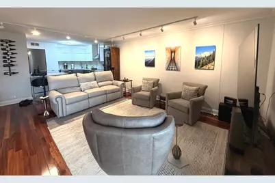 6033 N Sheridan Road #15L, Chicago, IL 60660 - Photo 2