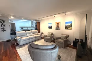 6033 N Sheridan Rd, Chicago, IL 60660 - Photo 2