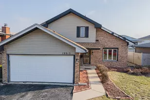 19913 Arroyo Ave, Lynwood, IL 60411 - Photo 1