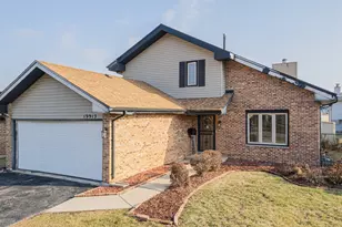 19913 Arroyo Ave, Lynwood, IL 60411 - Photo 2