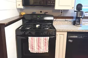 316 Maplewood Ln, Crystal Lake, IL 60014 - Photo 12