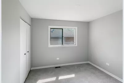 18037 Edwards Avenue, Country Club Hills, IL 60478 - Photo 14