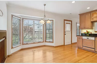 1522 E Fleming Drive, Arlington Heights, IL 60004 - Photo 8