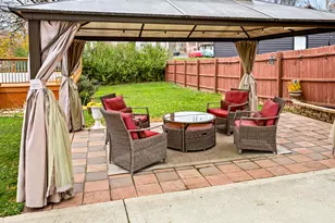 506 W Oneida St, Joliet, IL 60435 - Photo 4